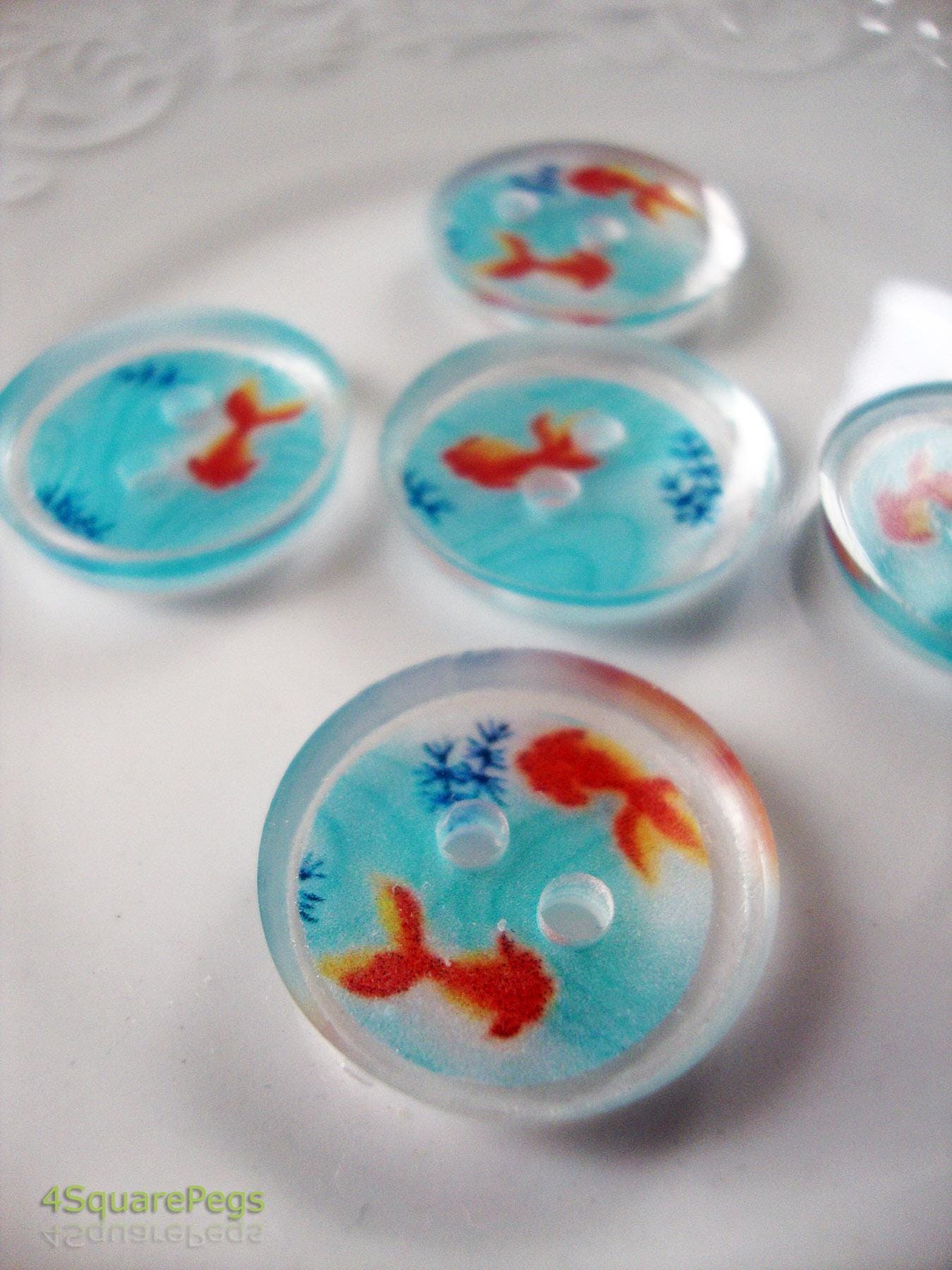 Handmade Resin Buttons, Japanese Koi Fish Buttons, Buttons for Sewing, Craft Supples, Buttons for Cardigan, Unique Buttons for Knitting DIY